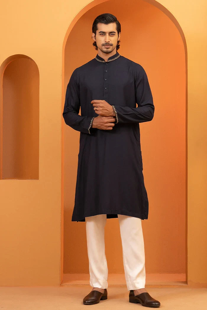 Embroidered Regular Fit Punjabi